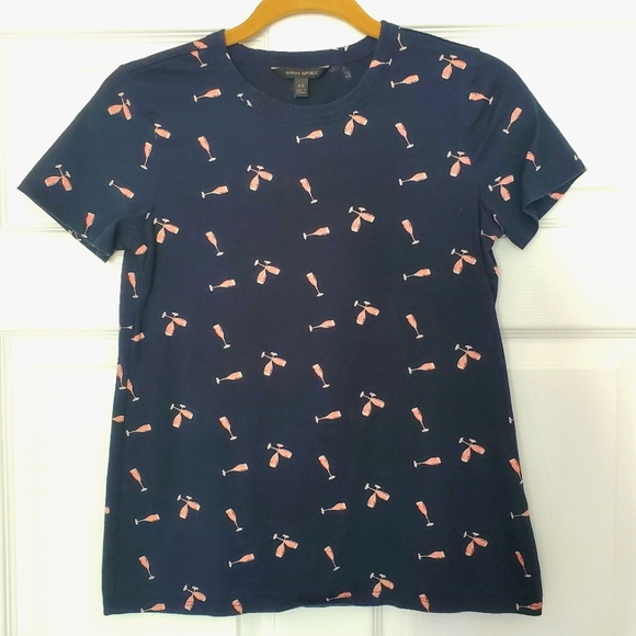 BANANA REPUBLIC Perfect fit flute print tshirt - Picture 3 of 7